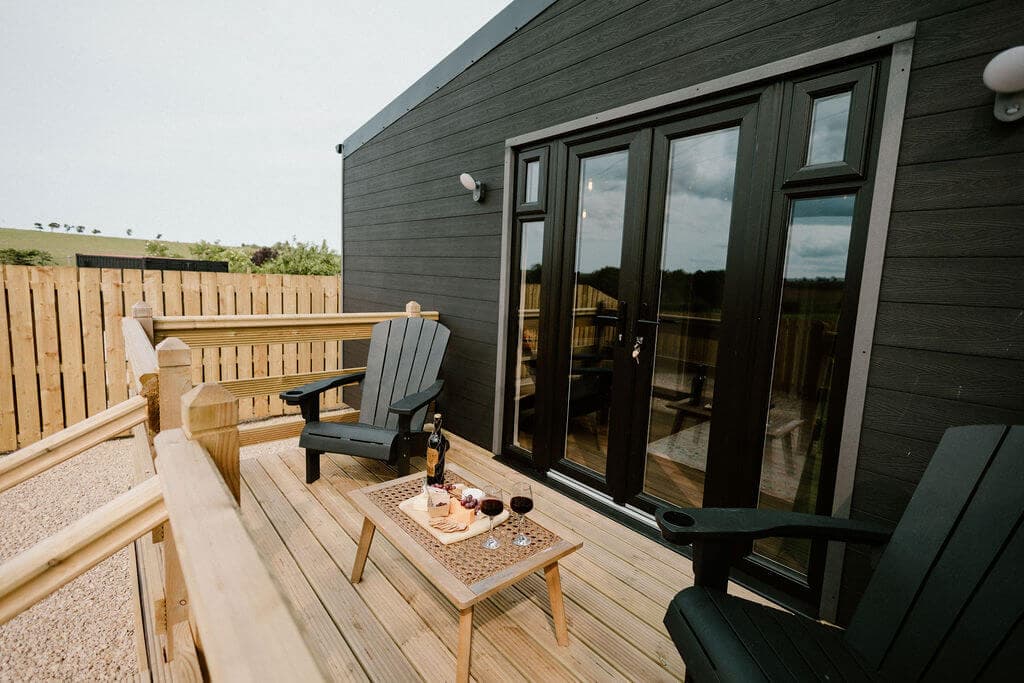 Image 3 of the stables